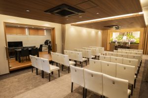温かい雰囲気の葬儀場